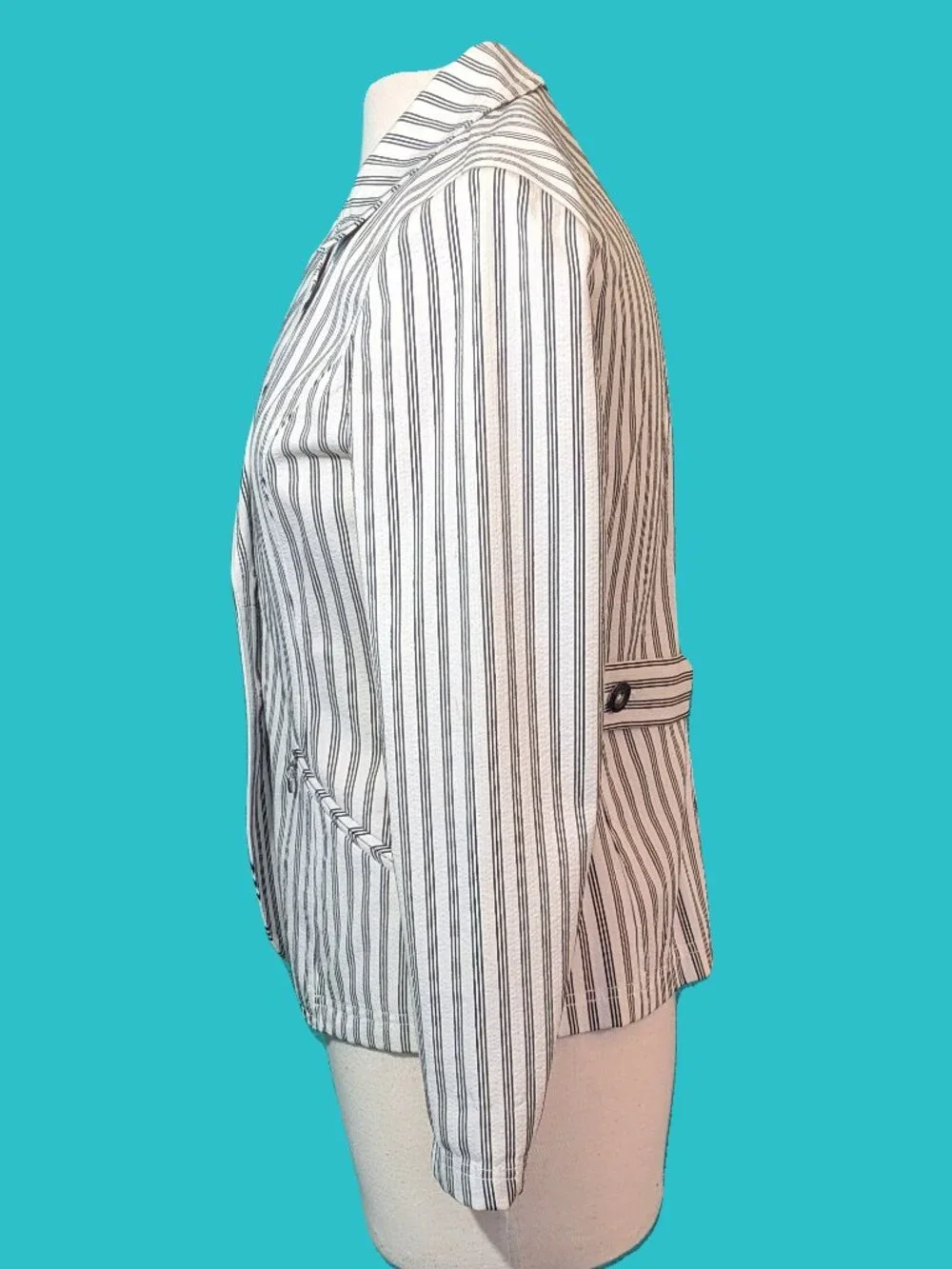 St. John Sport Vintage White with Black Stripes Blazer Size P Preowned - Picture 2 of 6